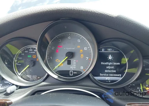 2015 Porsche Panamera E-Hybrid S from USA, damaged, VIN WP0AD2A7XFL040030